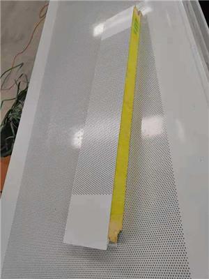 江蘇騰威供應聚氨酯封邊玻璃棉沖孔夾芯板