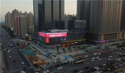 郑州位置火车站中心广场邮政银行户外LED大屏广告