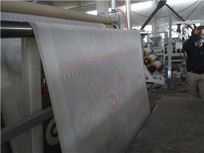 三亚TPR地毯覆膜涂胶机厂 可定制