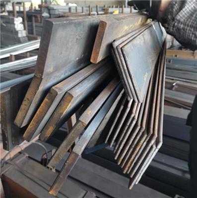 广东钢铁市场扁钢厂家直供冷拉扁铁 方钢 今日价格