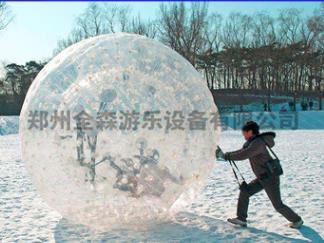 雪地悠波球游乐设施