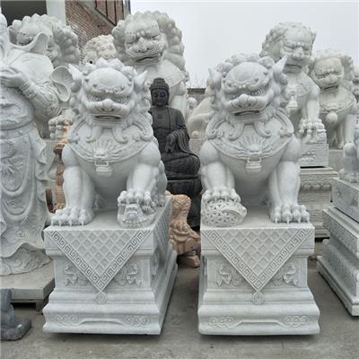 英翰雕塑供应石狮子雕刻 门口摆放狮子厂家定制加工 汉白玉狮子现货供应