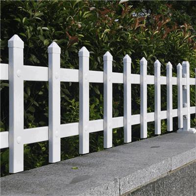 PVC草坪护栏 花园绿化围栏幼儿园安全防护围栏 可定制