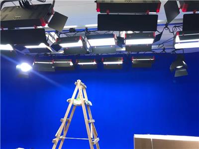 虚拟演播室系统灯光搭建工程 直播间融媒体布置设计舞