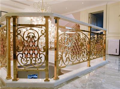 贵州别墅酒店楼梯旋转雕刻纯铜护栏