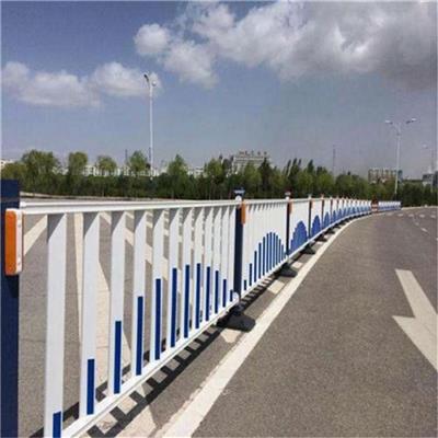 绿化带道路护栏 桂林护栏厂家 安装方便 用途广泛