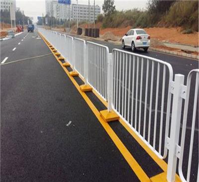 珠海欧式公路护栏 广州2016A款护栏 佛山公路中心分隔栏供应