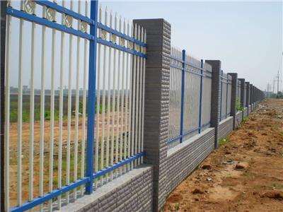 中山市小区围墙锌钢护栏 珠海学校铸铁栏杆 三横护栏厂家