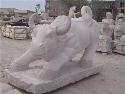 福建石雕动物厂家 石雕牛 景观动物牛雕刻 开荒牛