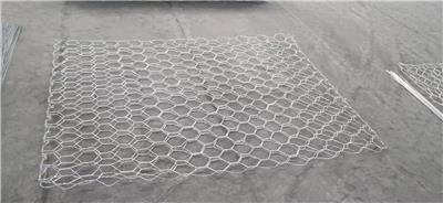 河北连振金属丝网 格宾网 石笼网 高抗腐蚀 高强度 具有延展性的低碳钢丝或者包覆PVC的以上的钢丝使用机械编制而成