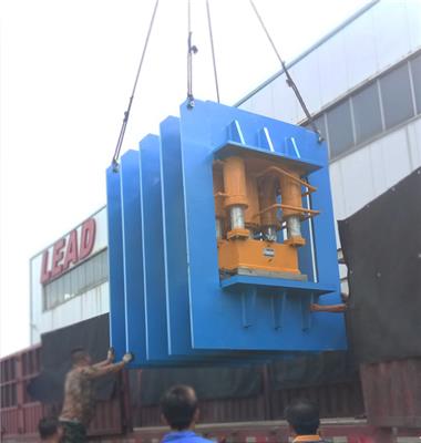 双动框架式液压机 液压机生产厂家 出口乌兹别克斯坦3000T压门机