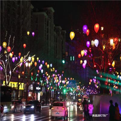 旅游区树木挂件彩灯-发光桃子-铁架彩球-led挂树灯厂家