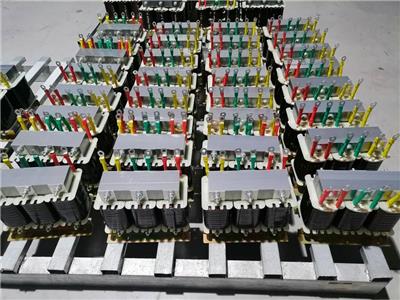 河南郑州电抗器制造厂家 CKSG-2.8/0.48-7% 40kvar串联电抗器