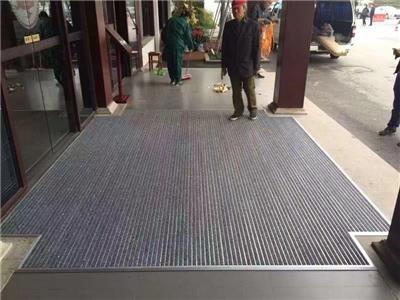 铝合金防尘地毯厂家 来宾铝合金防尘地垫安装工艺 防尘地毯安装方法