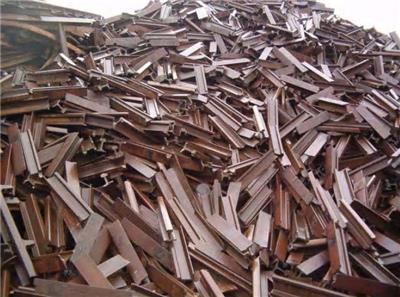 华庄再生大量回收废钢铁