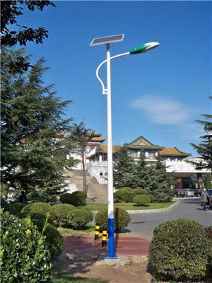 为民办实事安装 4米高太阳能灯 设计生产安装