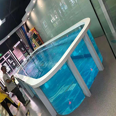 云南昆明钢化玻璃儿童游泳池厂家