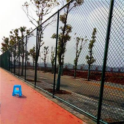绍兴尊迈厂家笼式足球围网 球场勾花护栏网 三亚篮球场体育场护栏网