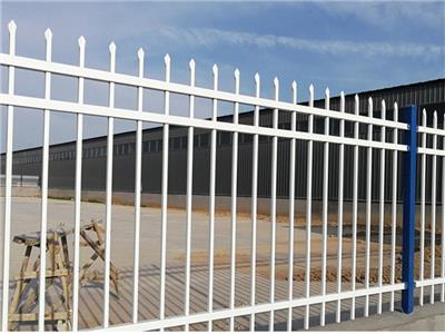 珠海学校围墙护栏 工业园工地锌钢护栏现货供应 厂家批发