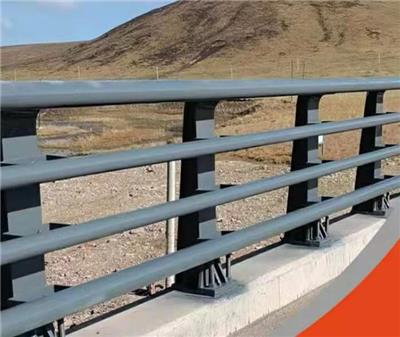 新疆不锈钢防撞护栏模具,防撞护栏类型
