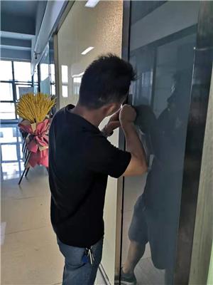 新加坡科技园门禁指纹密码考勤机安装维修 人l识别考勤机安装维修