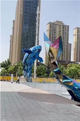 安徽广场不锈钢菱形鱼雕塑 水景动物蓝制作