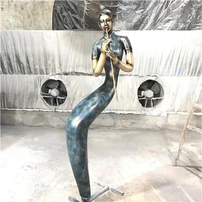 南京玻璃钢人物雕塑规格|抽象镜面雕塑