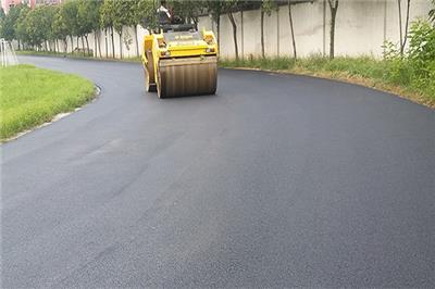 郑州新密沥青混凝土 沥青路面施工报道