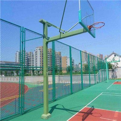 学校球场围网 操场体育场围 网篮球场围栏网镀锌网球场围栏