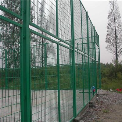 室外防护学校框架式球场围网 墨绿色菱形勾花网 4米高球场护栏网