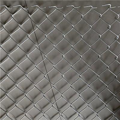 铝包钢护栏网 机场编织勾花网 铝包钢滚笼网围界网