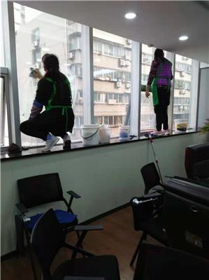 天津塘沽区保洁公司 专业开荒保洁 擦玻璃