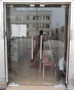 供应上海玻璃门安装*