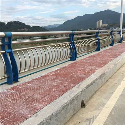 河道护栏效果图 高架桥交通设施防护栏杆 桥梁景观护栏