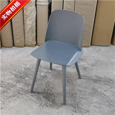 时尚现代水泥灰实木烤漆椅子
