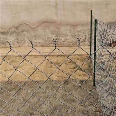孝感体育场围栏铁丝网 防护性强 安全可靠