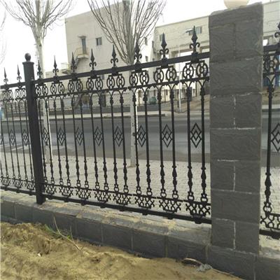 别墅铸铁组装工艺穿插护栏 小区铸铁围墙隔离栏 铁艺围栏