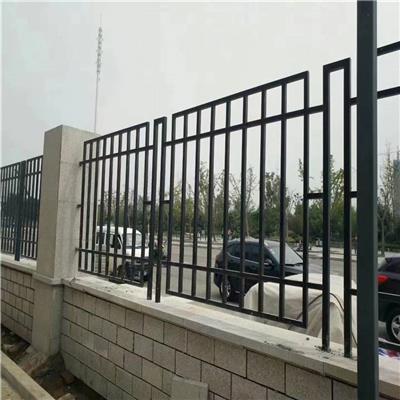 巨强铁艺护栏 学校厂区围墙护栏 铁艺栏杆 护栏实体厂家