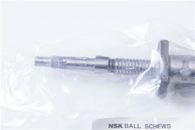 NSK W0600C-19RLYX-C3T2直径06mm精度C3精密滚珠丝杠现货