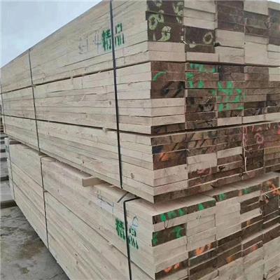 高邮市木方木料 3米白松工地木方 名和沪中木业