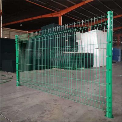 浸塑网隔离围栏铁丝网浸塑防护栏