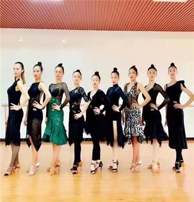 2023年武汉华中艺术学校舞蹈专业招生