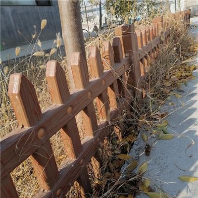 山东济南水泥预制栅栏生产 仿木栅栏安装 多种颜色可选