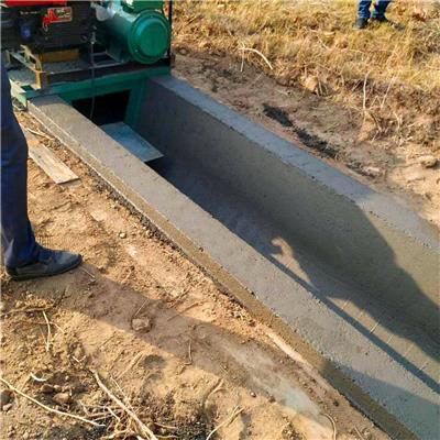 矩形灌溉渠浇筑成形机 自走式沟渠滑模机 蝶形灌溉渠自动滑膜机