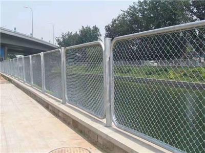 双边丝护栏网 框架 机场围栏 黄绿色 坚固耐用 高速公路护栏网 围墙防攀爬网