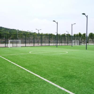 南宁兴宁户外羽毛球场围网体育馆围栏上学安装施工