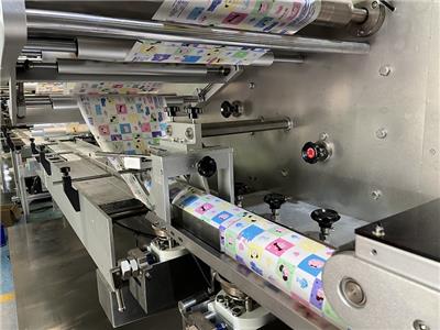 80片婴儿湿巾生产线包装机械一次性湿巾包装机