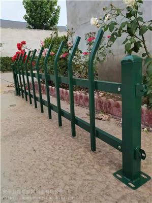 PVC草坪护栏 苗木防护 市政绿化带保护 锌钢隔离栏杆