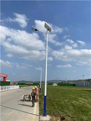 分体式太阳能路灯厂家直销工程照明高亮小金豆路灯光控遥控路灯