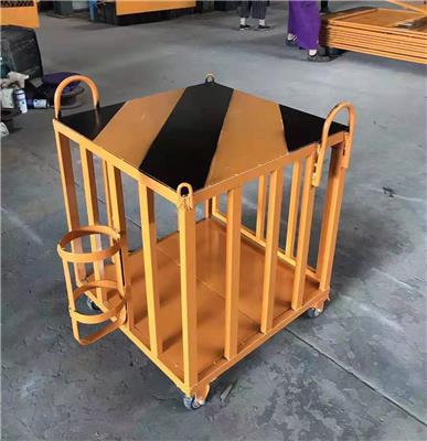 定型化电焊机笼 防护棚电焊机吊笼防雨车带灭火器 工**准化产品